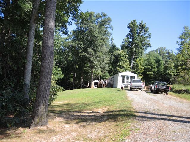 A picture of the property located at 10 COYS XING, FAIRVIEW NC 28730.