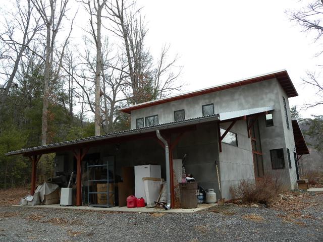 A picture of the property located at 27 ROSEBUD LN, FAIRVIEW NC 28730.