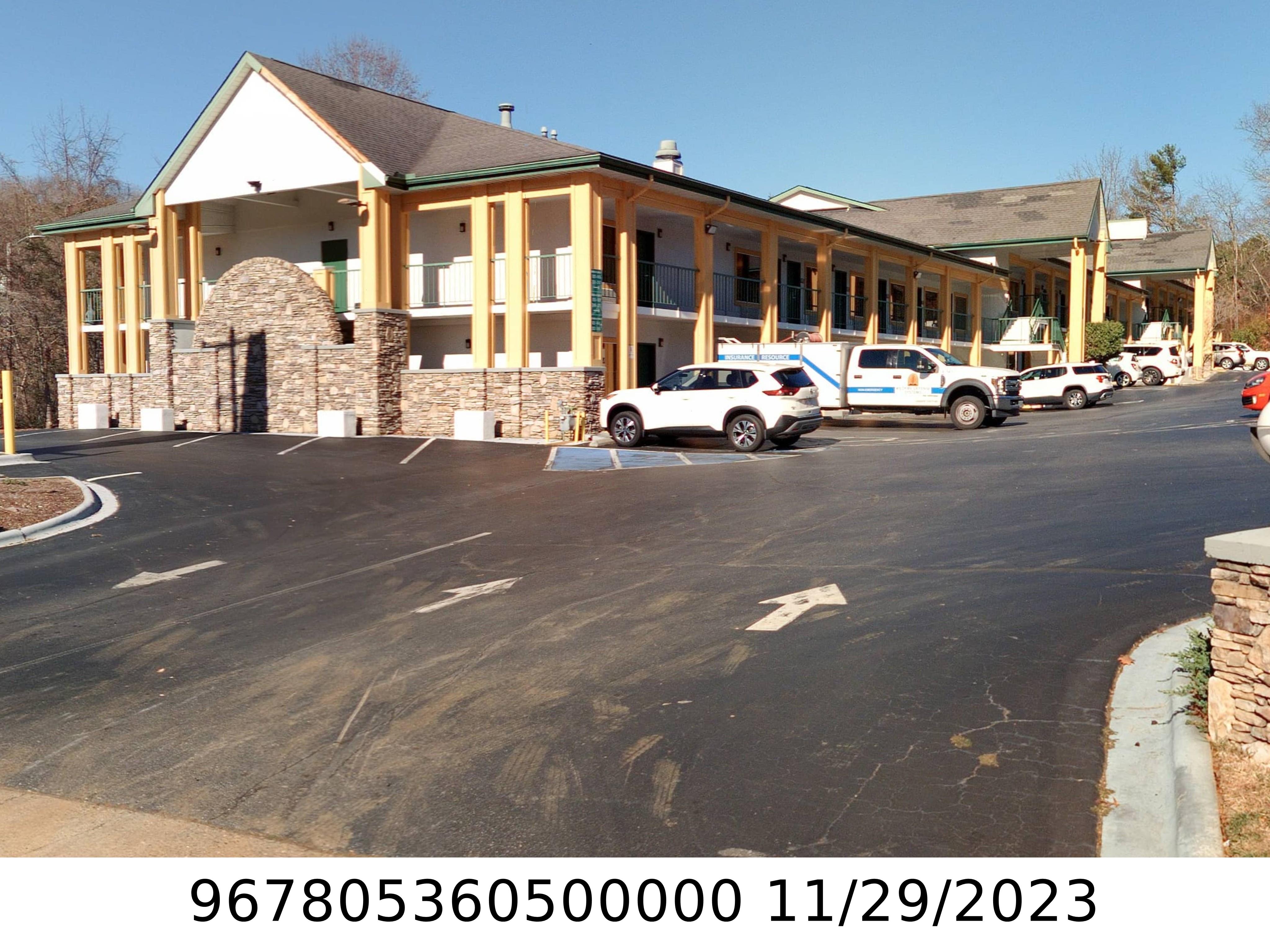 A picture of the property located at 1430 TUNNEL RD # 114, ASHEVILLE NC 28805.