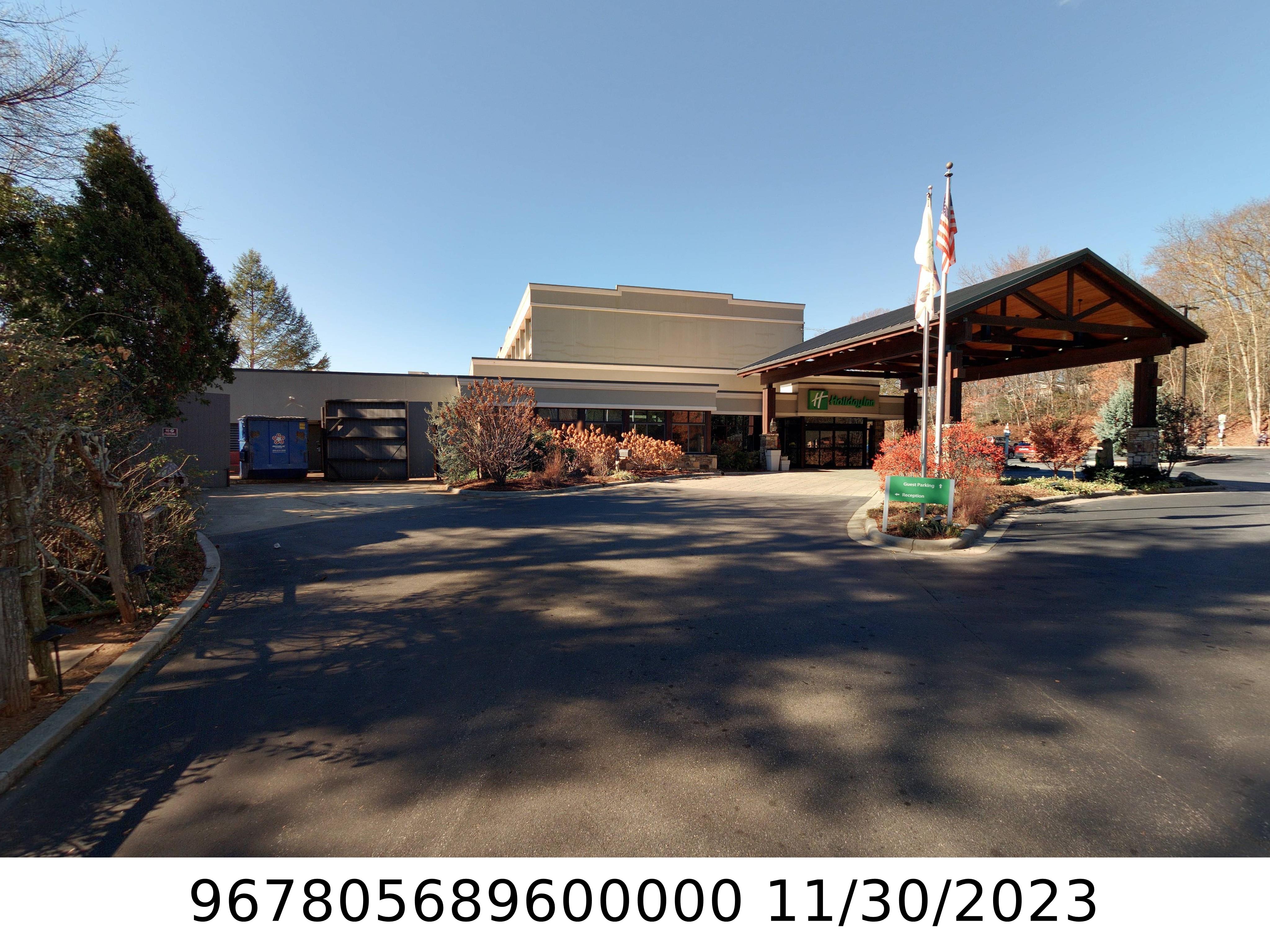 A picture of the property located at 1450 TUNNEL RD # 114, ASHEVILLE NC 28805.