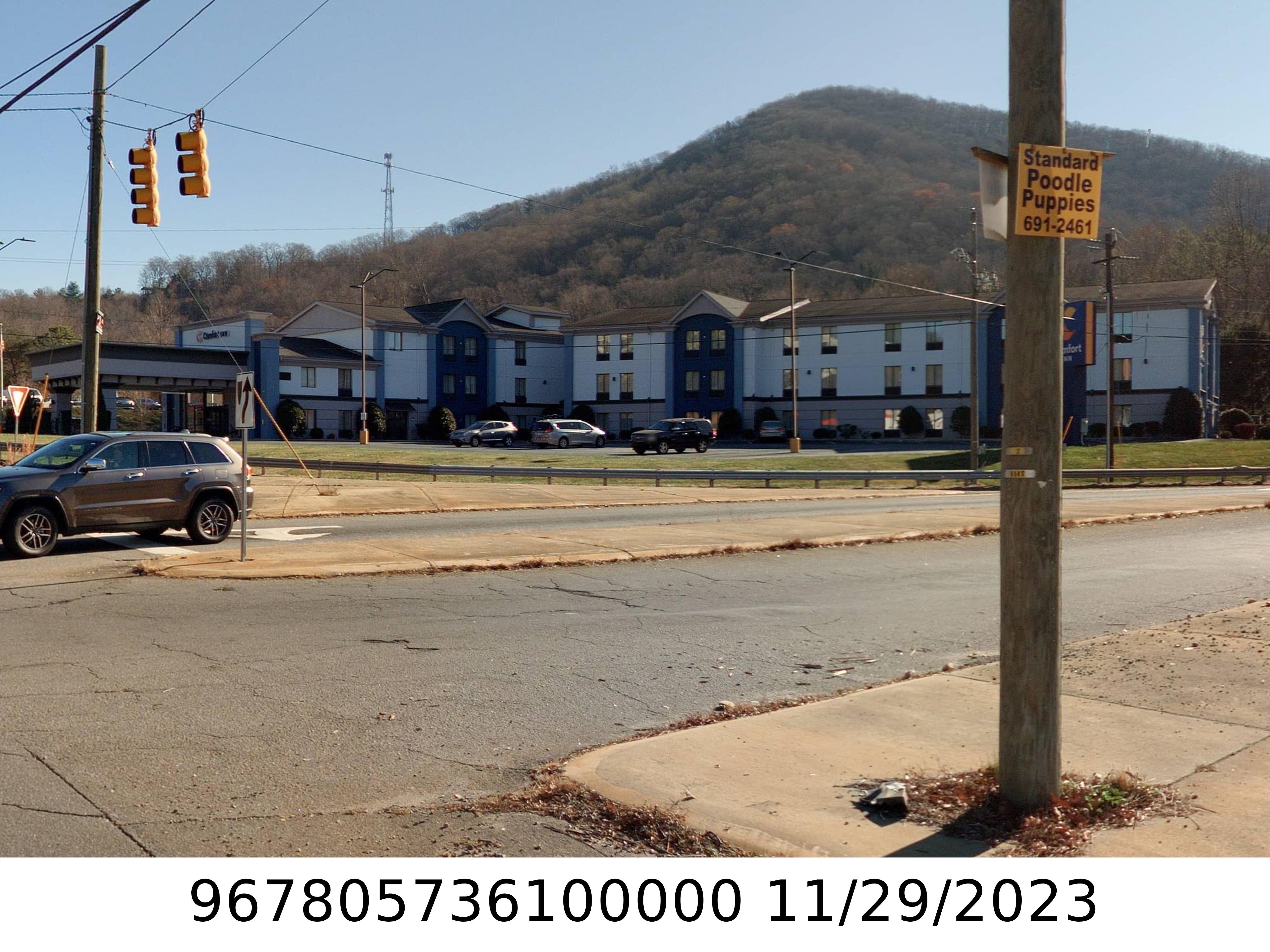 A picture of the property located at 1435 TUNNEL RD # 114, ASHEVILLE NC 28805.
