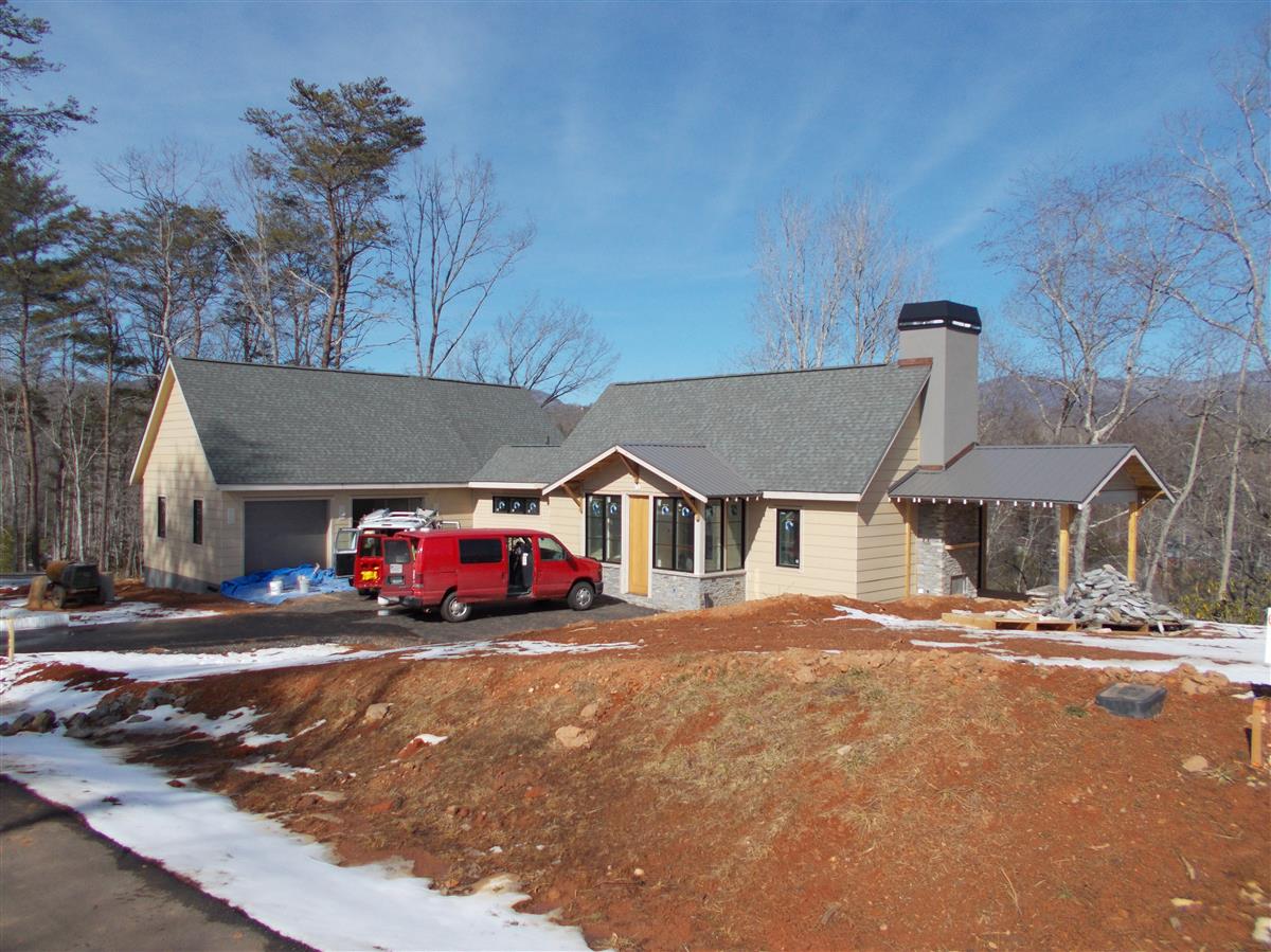 A picture of the property located at 162 RIVERBEND FOREST DR, ASHEVILLE NC 28805.