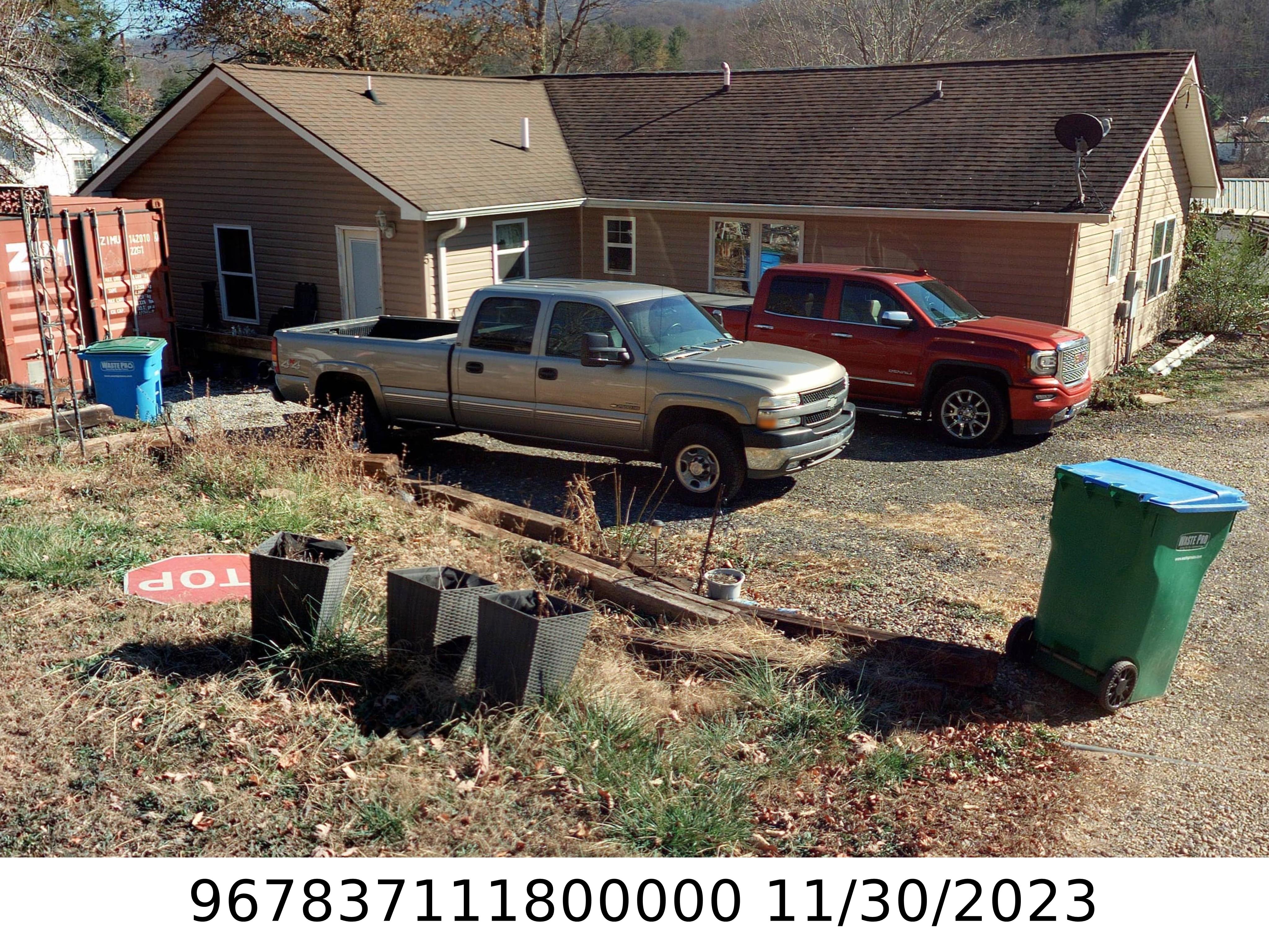 A picture of the property located at 5 SEASON LN, ASHEVILLE NC 28805.