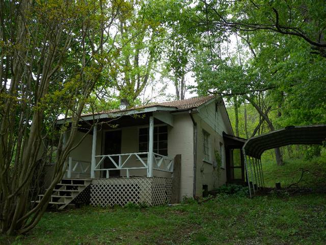 A picture of the property located at 42 ROBERT CLAYTON DR UNINCORPORATED.