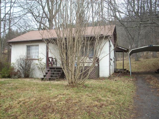 A picture of the property located at 42 ROBERT CLAYTON DR UNINCORPORATED.