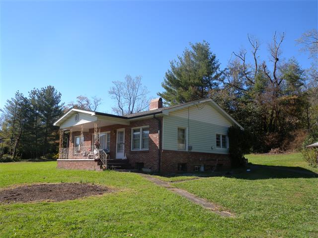 A picture of the property located at 1700 TUNNEL RD UNINCORPORATED.
