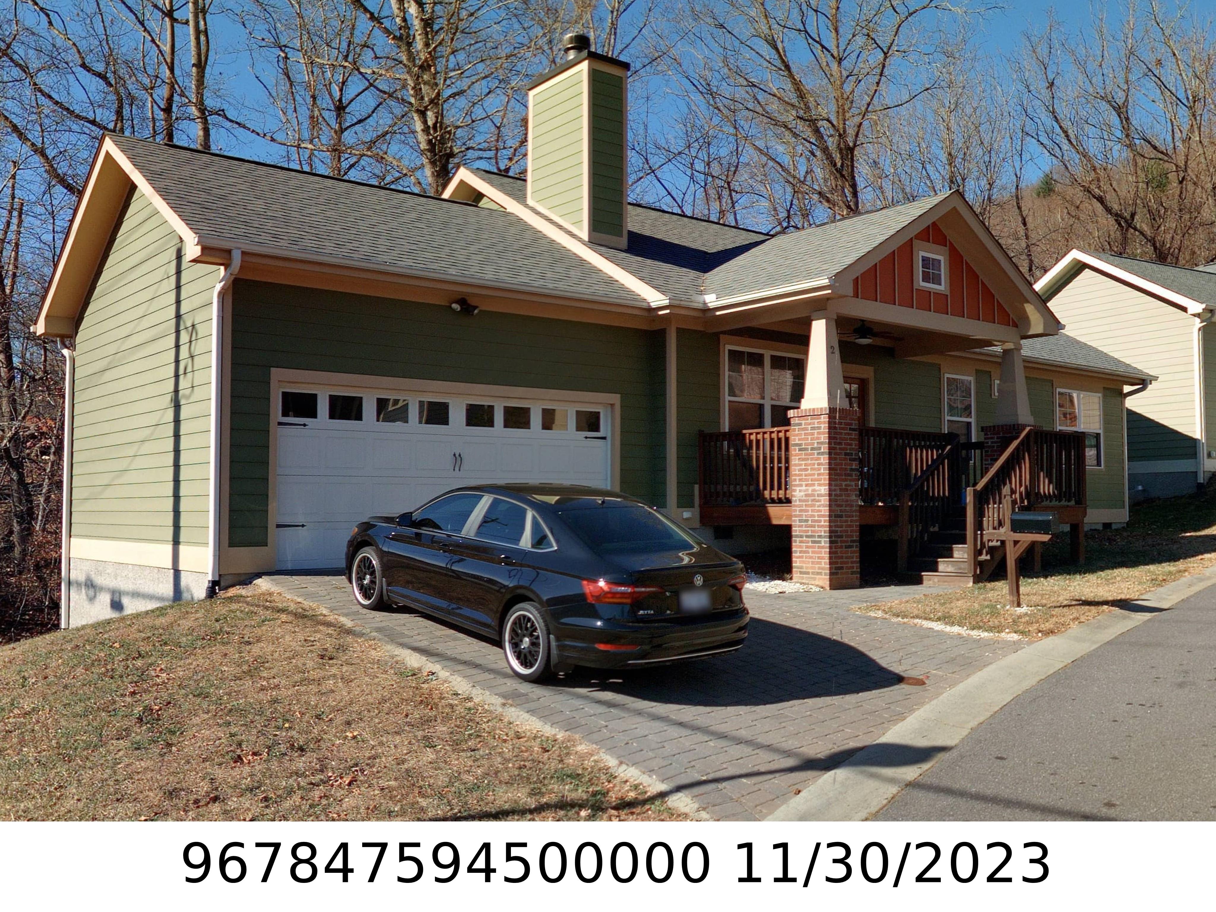 A picture of the property located at 2 TEEMS LN, ASHEVILLE NC 28805.