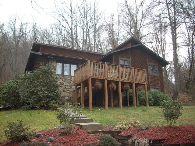 A picture of the property located at 112 LITTLE JONES MTN, ASHEVILLE NC 28805.