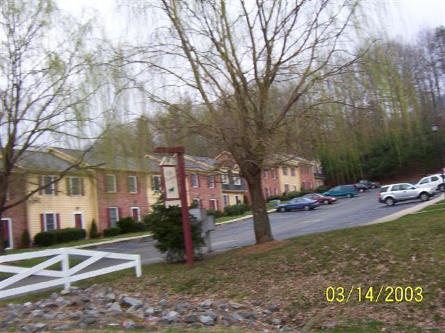 A picture of the property located at 41 SLEEPY HOLLOW LN, SWANNANOA NC 28778.