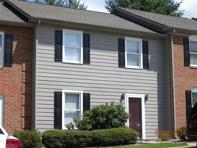 A picture of the property located at 31 SLEEPY HOLLOW LN, SWANNANOA NC 28778.