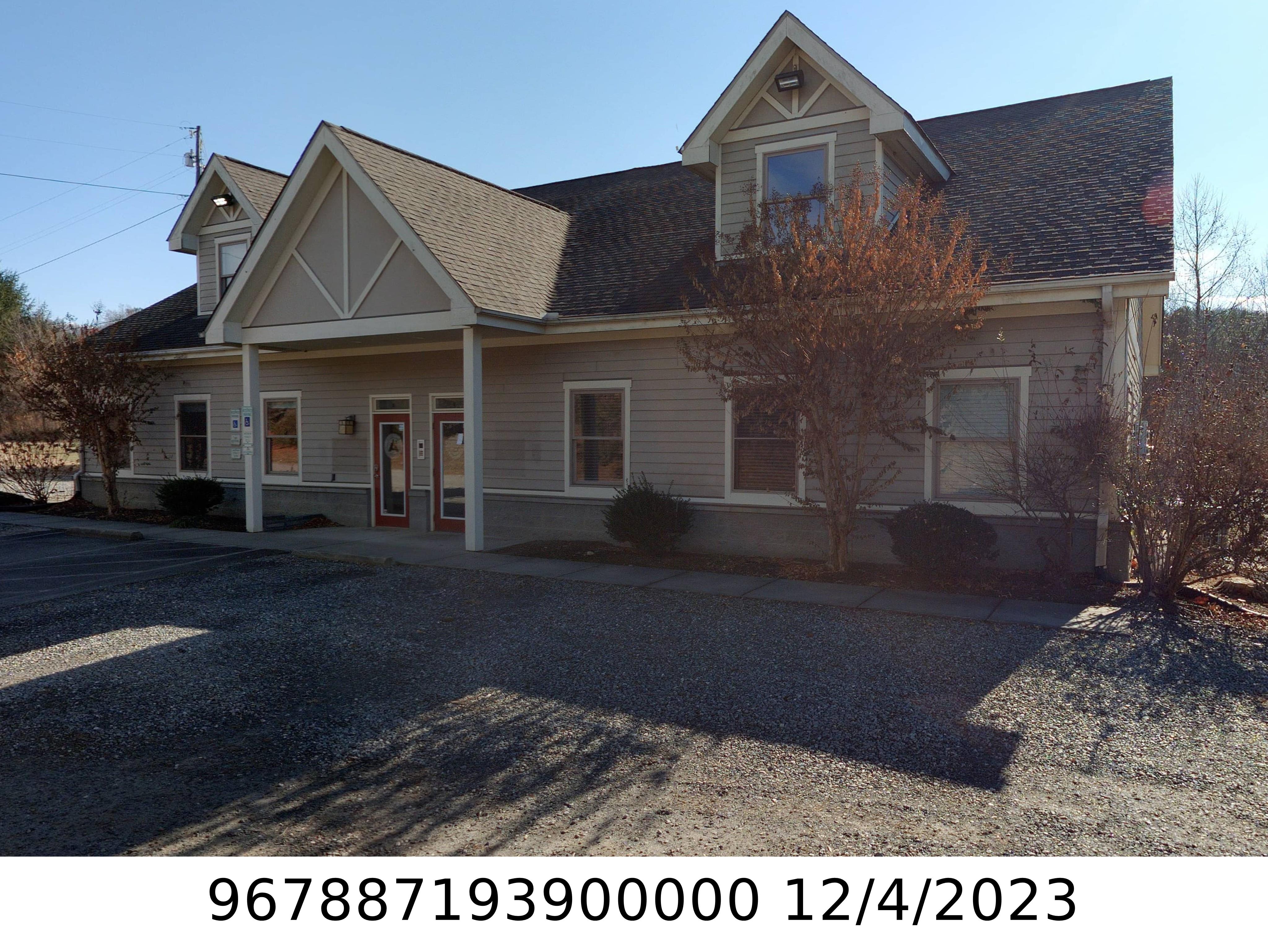 A picture of the property located at 14 MIMIDIS LN, SWANNANOA NC 28778.
