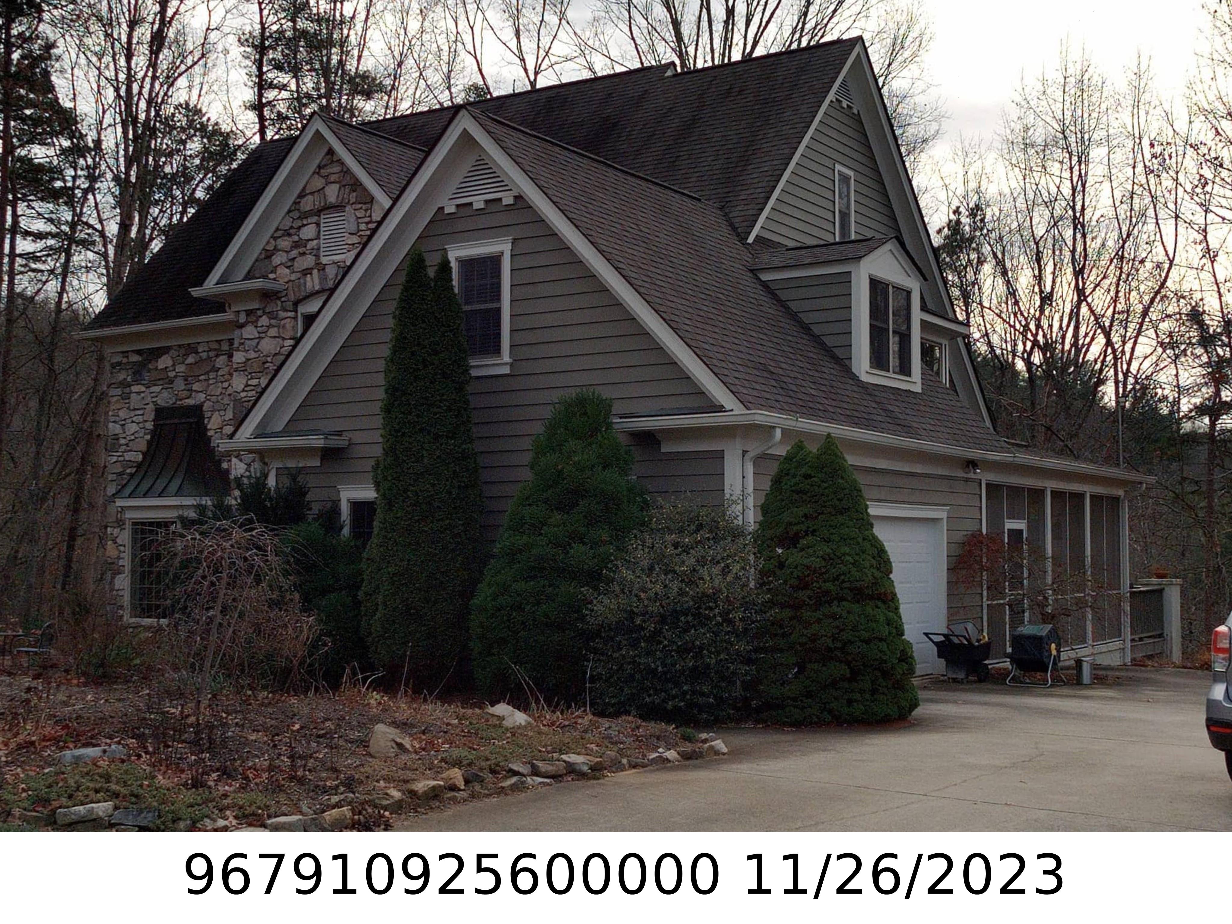 A picture of the property located at 105 WELWYN LN, ASHEVILLE NC 28805.