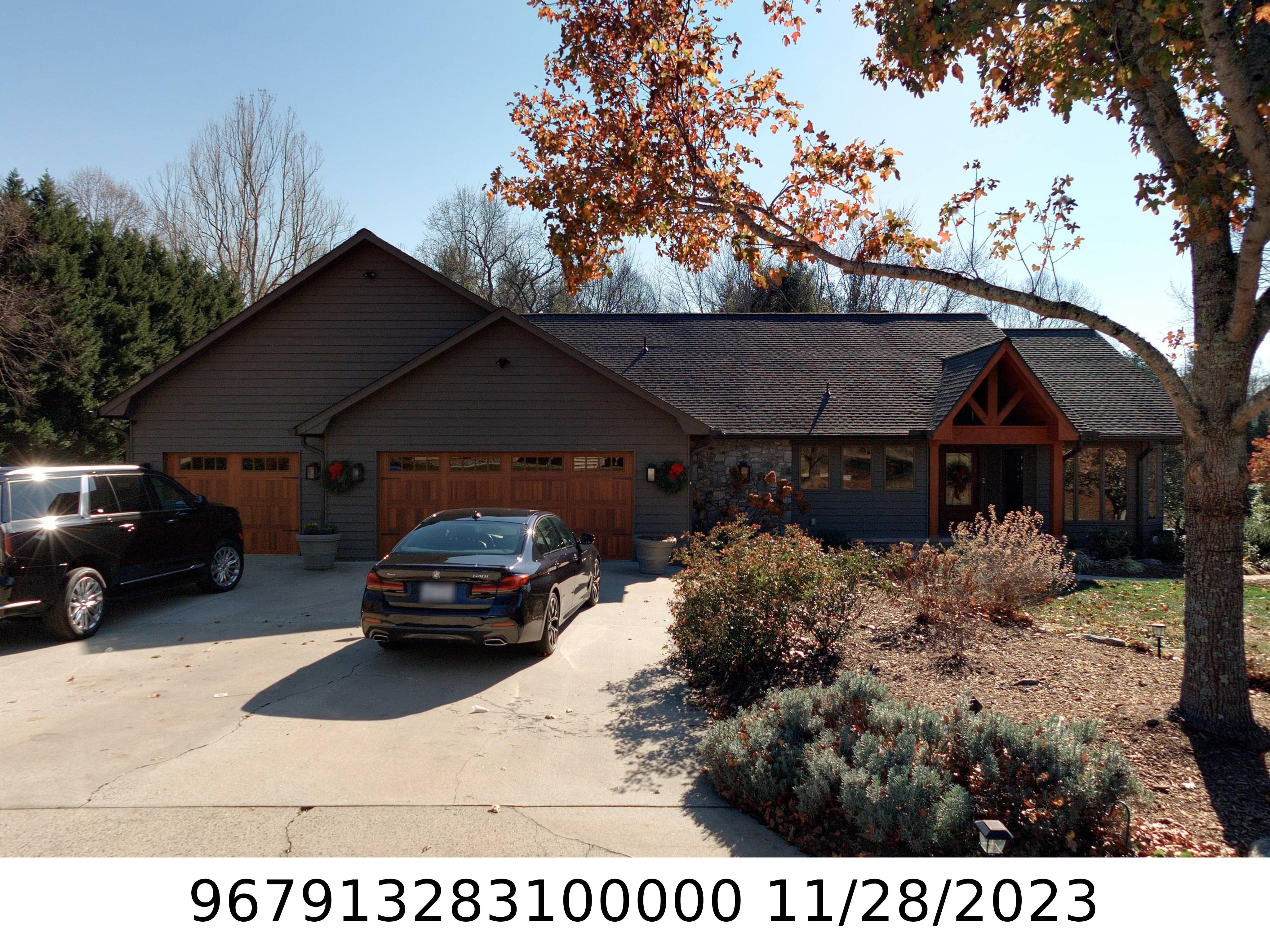 A picture of the property located at 303 HICKORY LN, ASHEVILLE NC 28805.