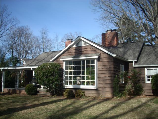 A picture of the property located at 317 HICKORY LN, ASHEVILLE NC 28805.