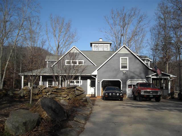 A picture of the property located at 35 BITTERSWEET LN, ASHEVILLE NC 28805.