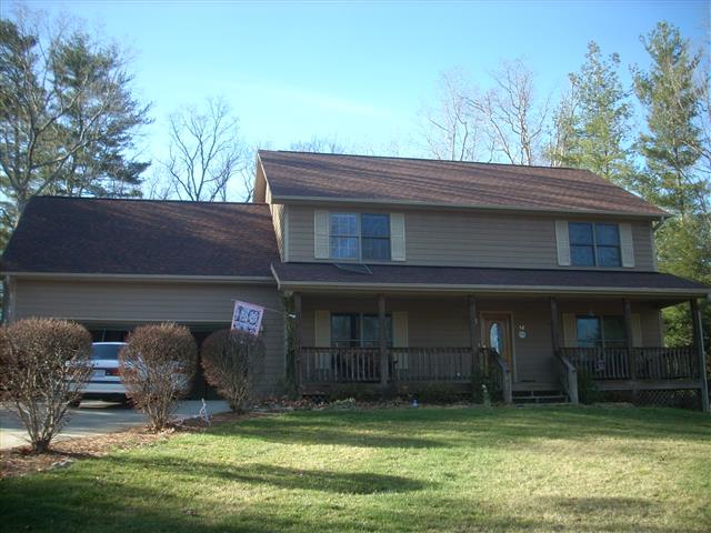 A picture of the property located at 52 BITTERSWEET LN, ASHEVILLE NC 28805.