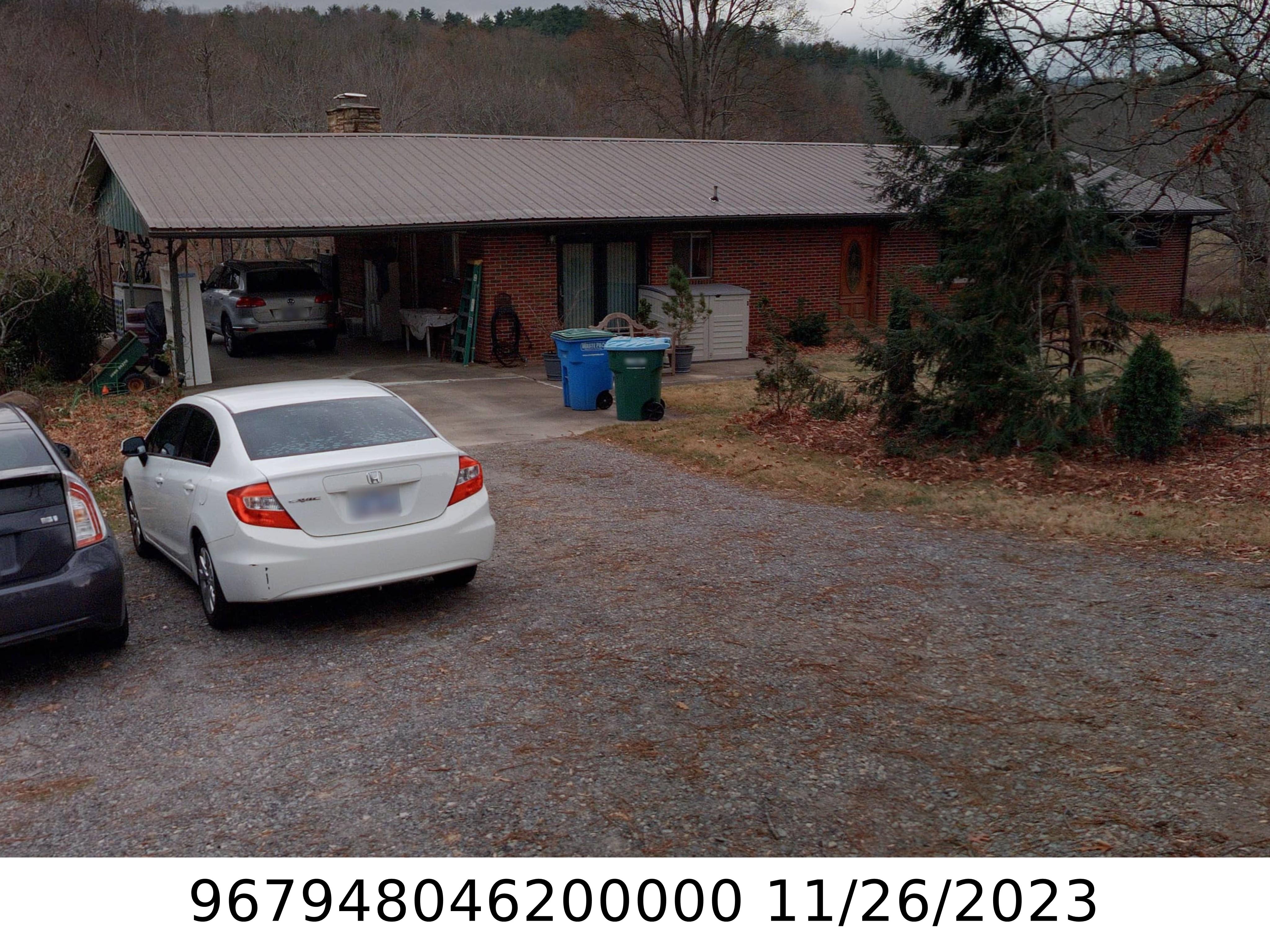A picture of the property located at 39 DILLINGHAM CIR, ASHEVILLE NC 28805.