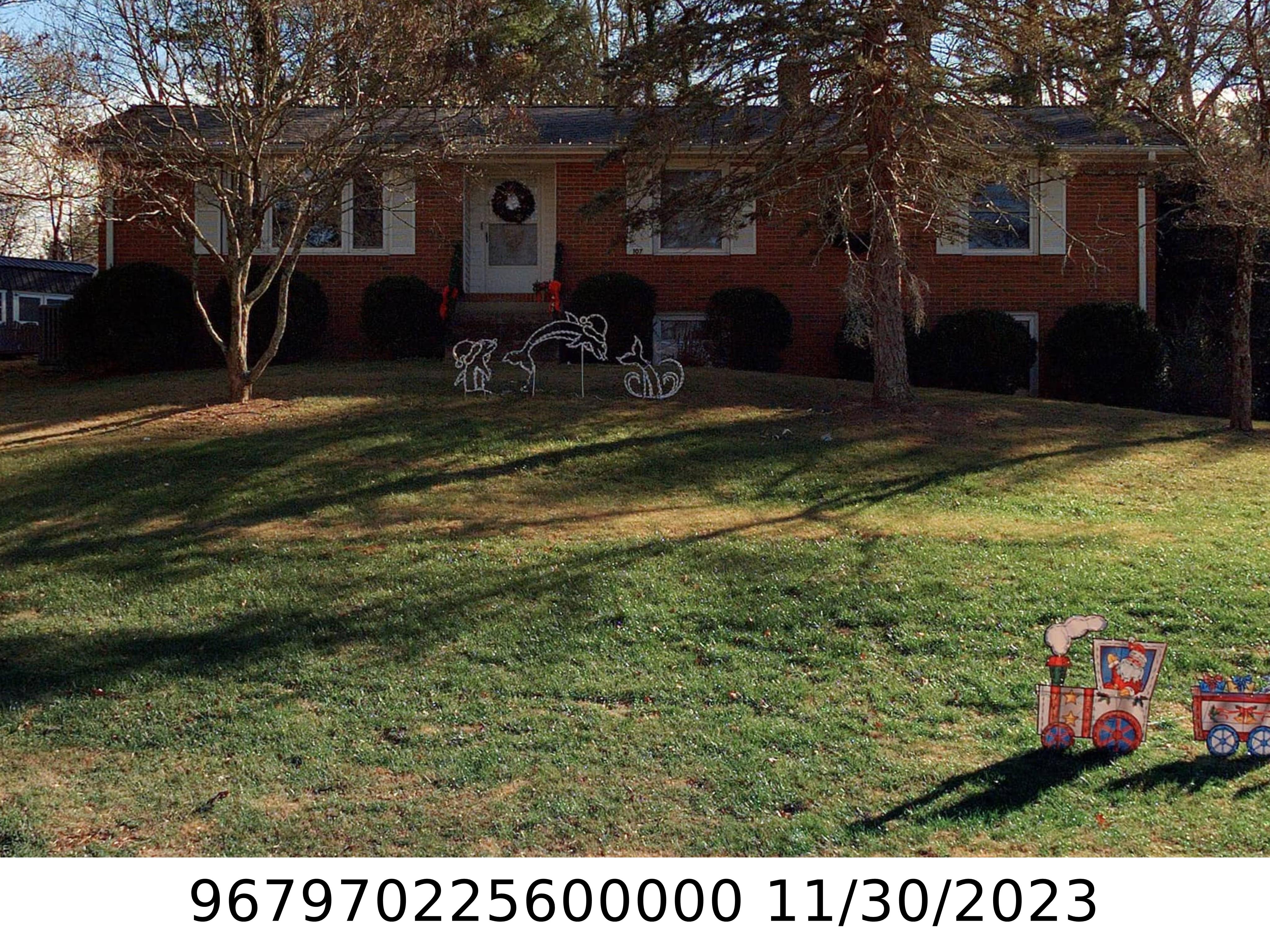 A picture of the property located at 107 PINE TREE DR, SWANNANOA NC 28778.