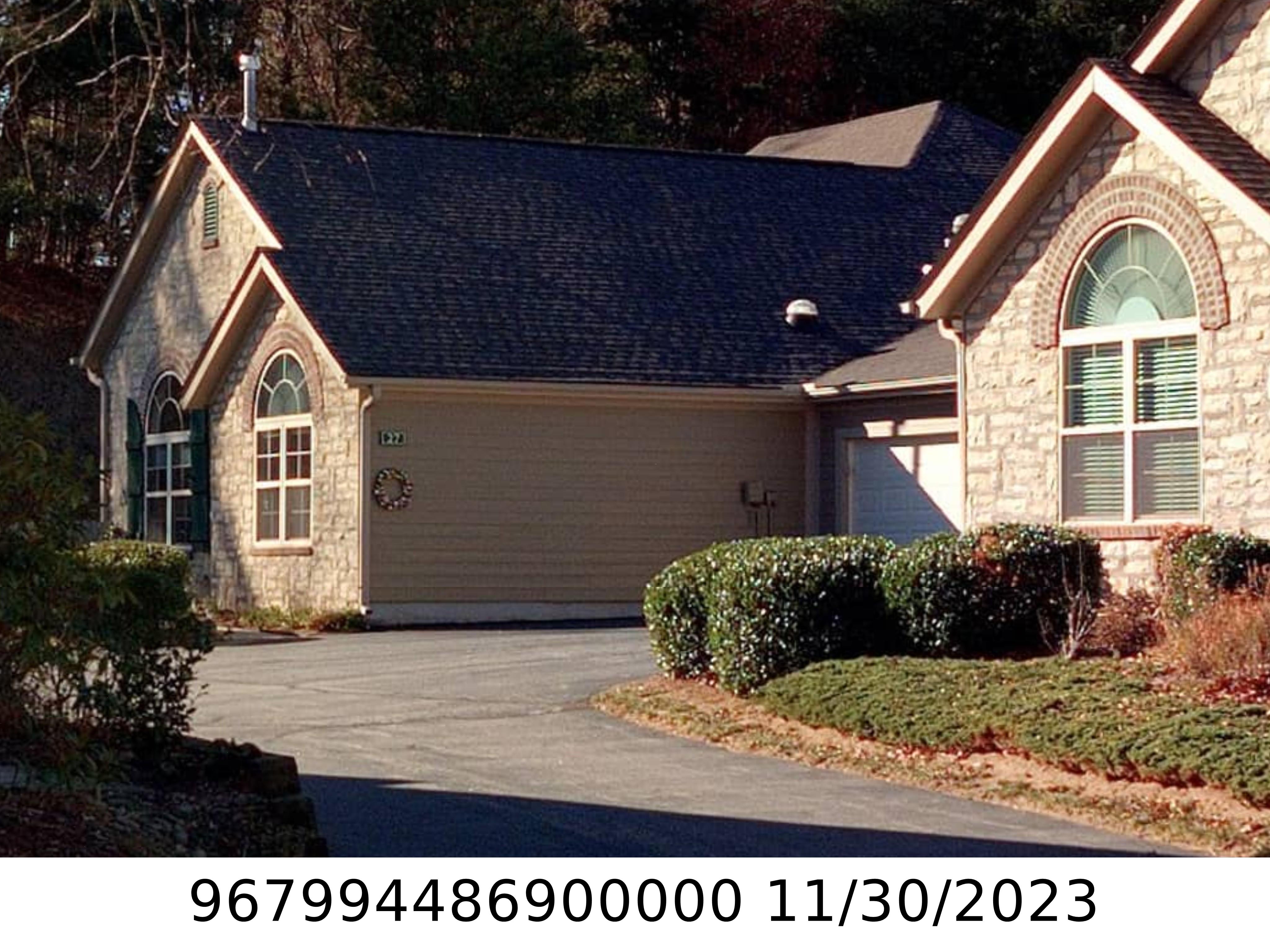A picture of the property located at 27 OUTLOOK CIR, SWANNANOA NC 28778.