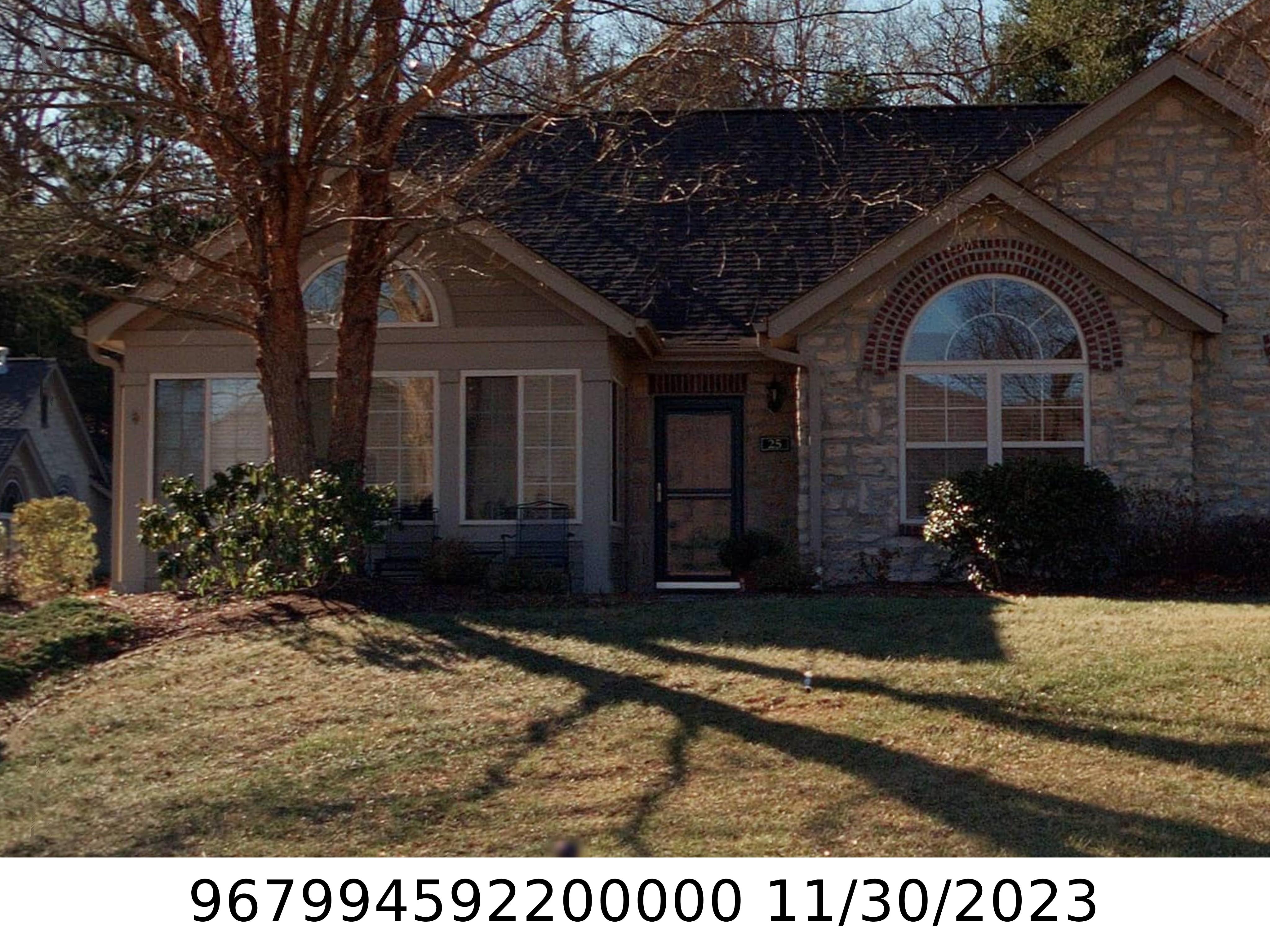 A picture of the property located at 25 OUTLOOK CIR, SWANNANOA NC 28778.