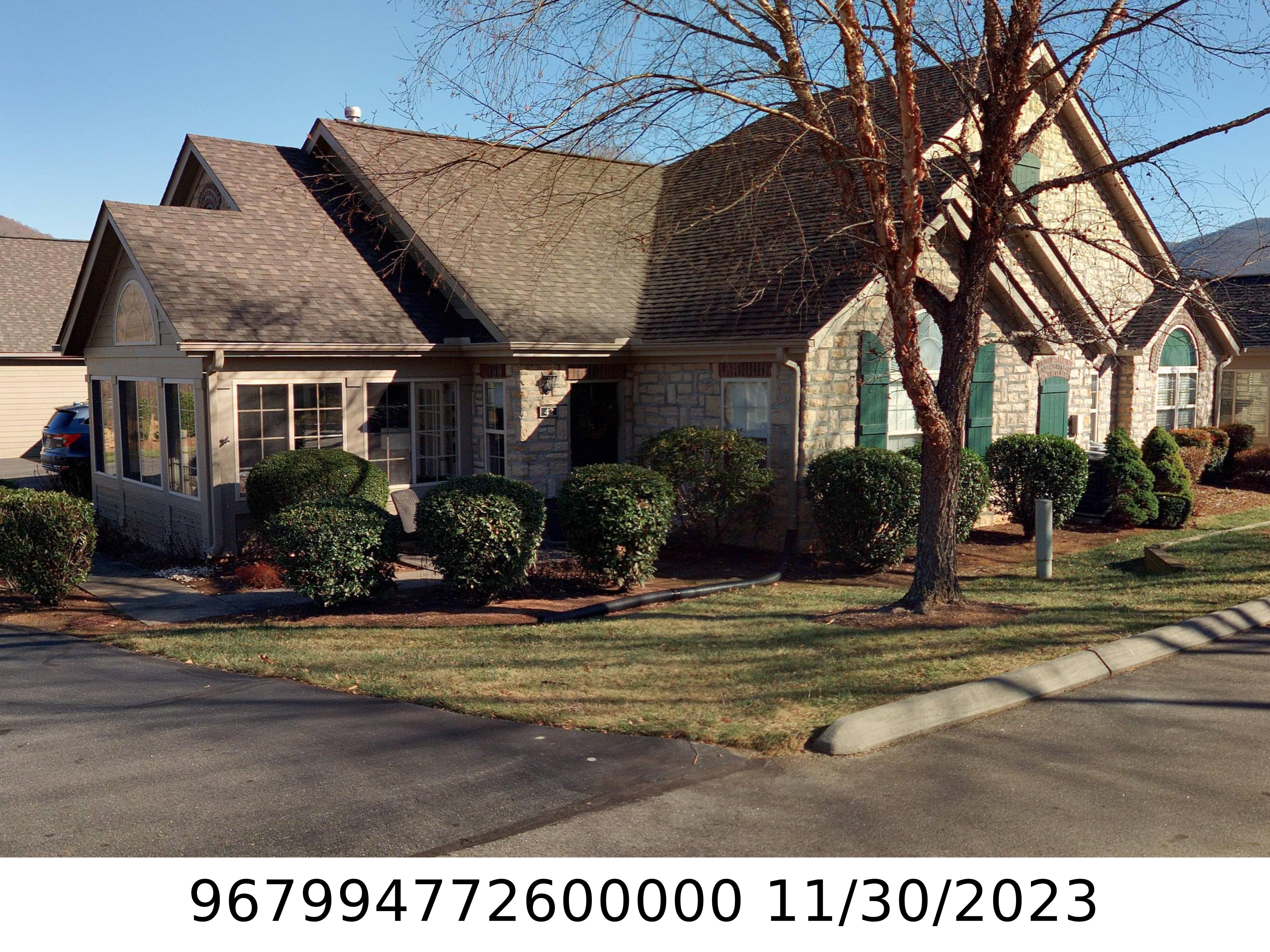 A picture of the property located at 42 OUTLOOK CIR, SWANNANOA NC 28778.