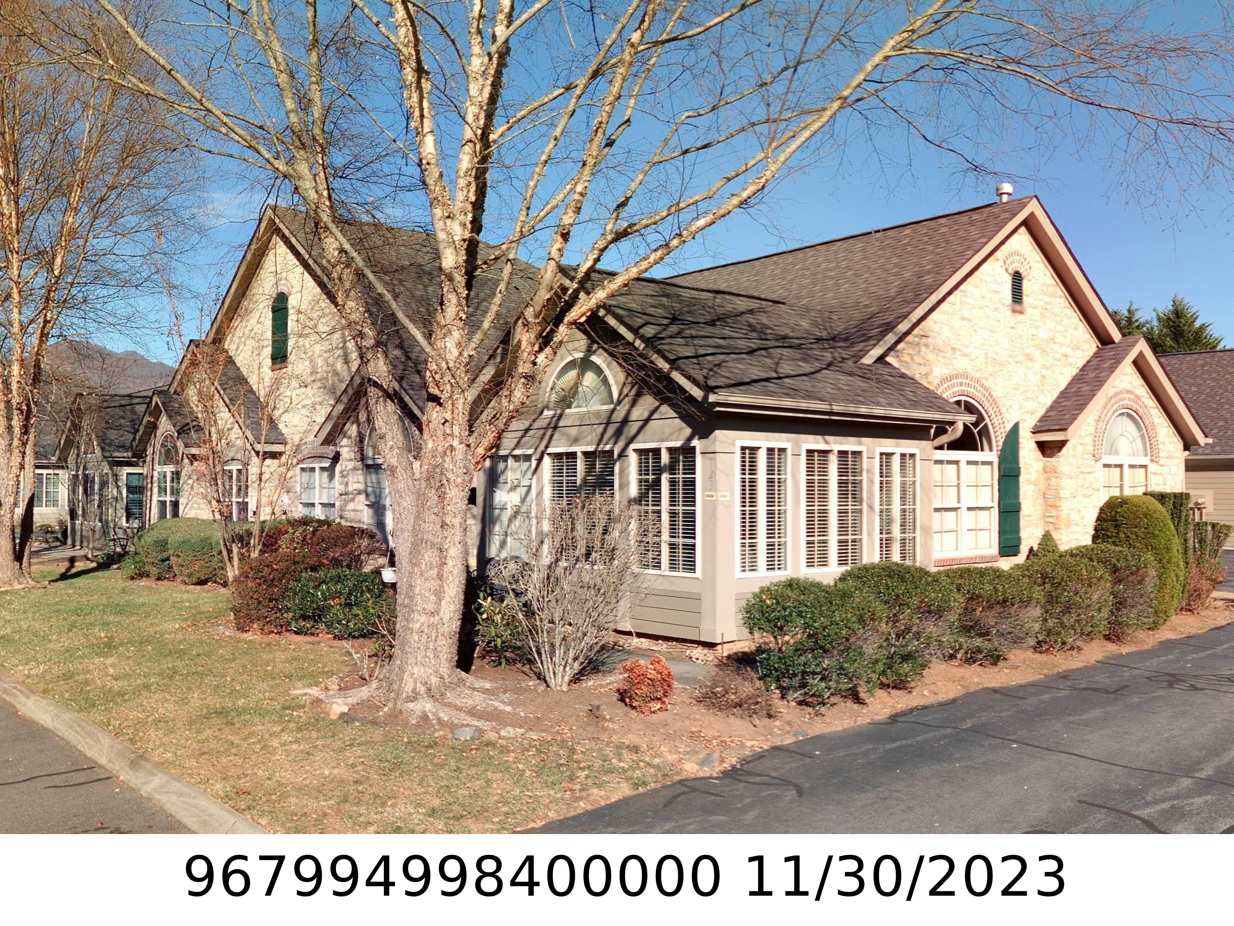 A picture of the property located at 121 OUTLOOK CIR, SWANNANOA NC 28778.