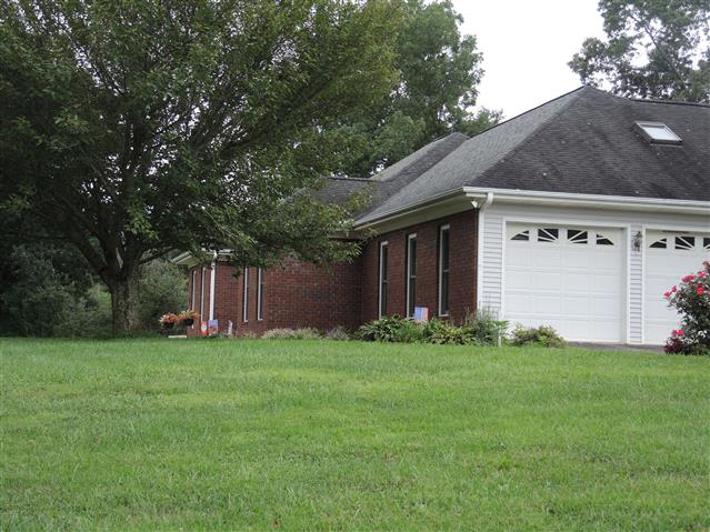 A picture of the property located at 32 BROADLEAF DR UNINCORPORATED.