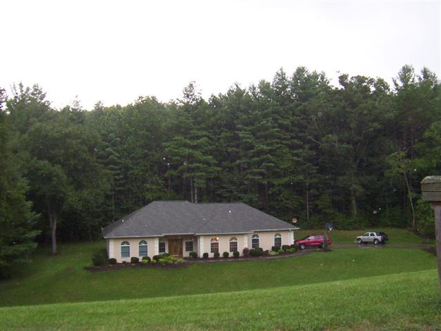 A picture of the property located at 1 WORLEY LN, FLETCHER NC 28732.