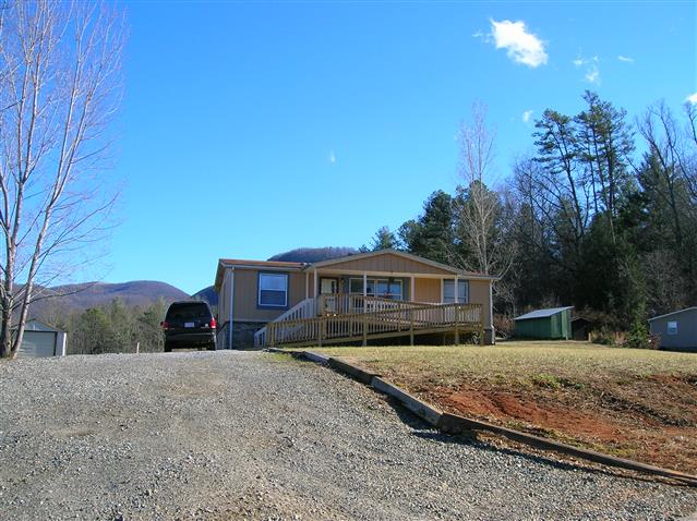 A picture of the property located at 16 TIMBERS EDGE LN, FAIRVIEW NC 28730.