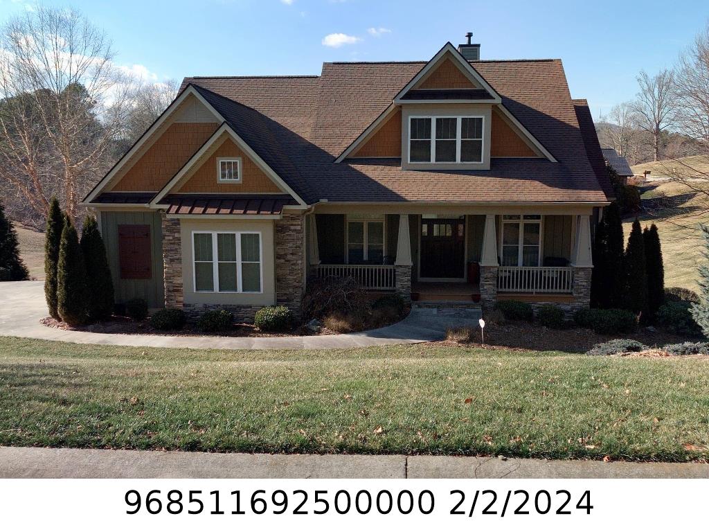 A picture of the property located at 32 LAKE VISTA DR, FLETCHER NC 28732.