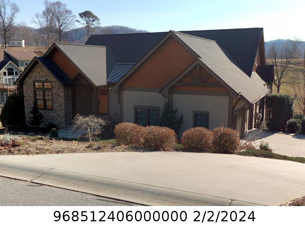 A picture of the property located at 10 FALLING STAR CT, FLETCHER NC 28732.