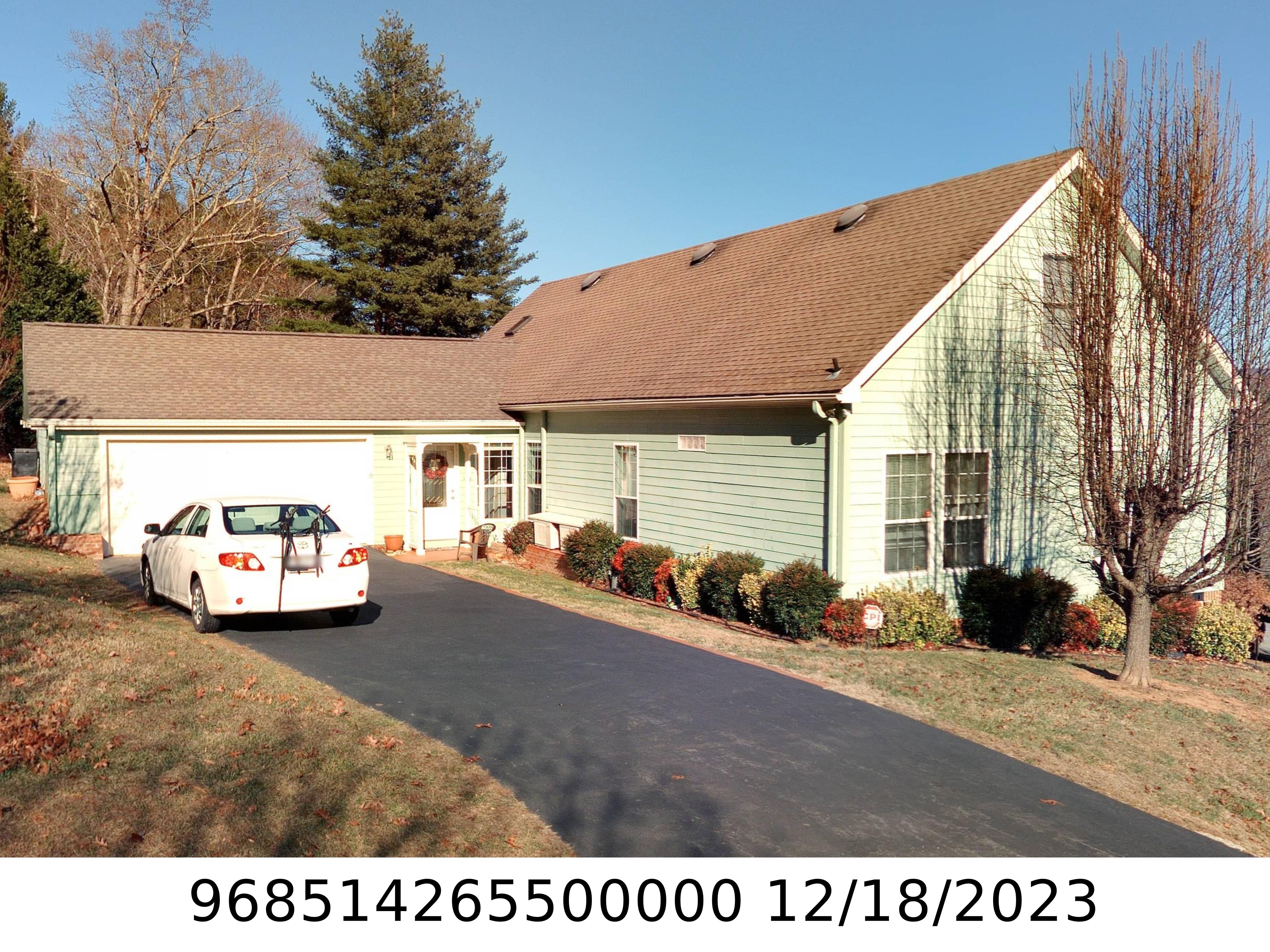 A picture of the property located at 19 ENOCHS WAY, FLETCHER NC 28732.