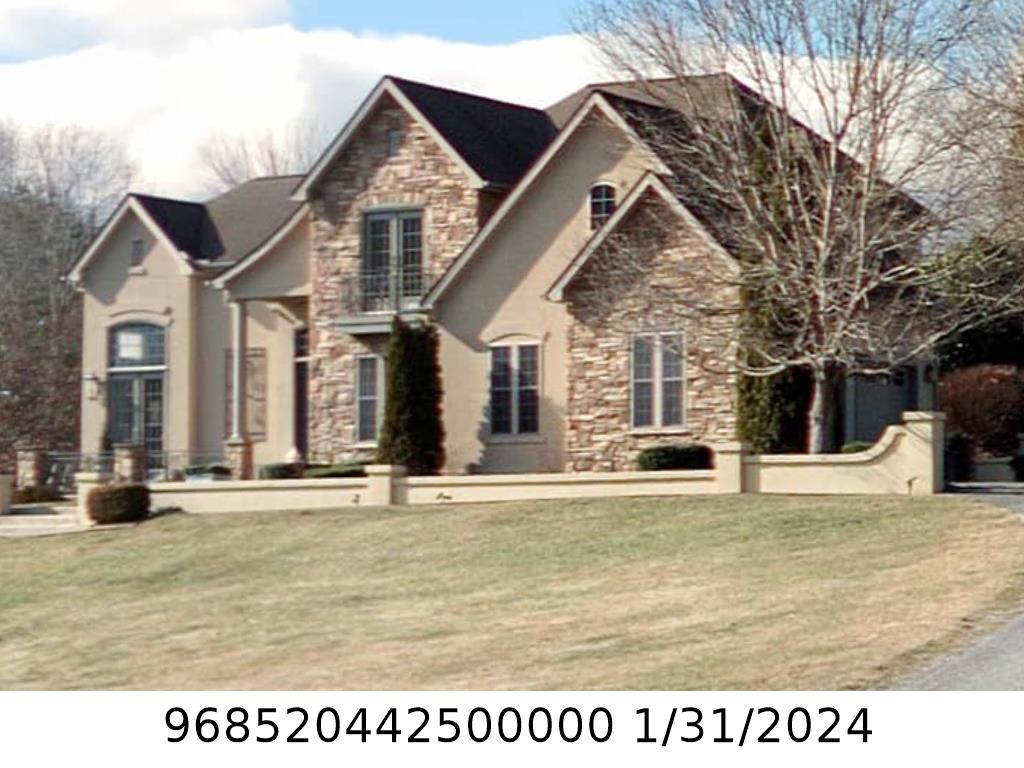A picture of the property located at 207 BRANTFORD CIR, FLETCHER NC 28732.