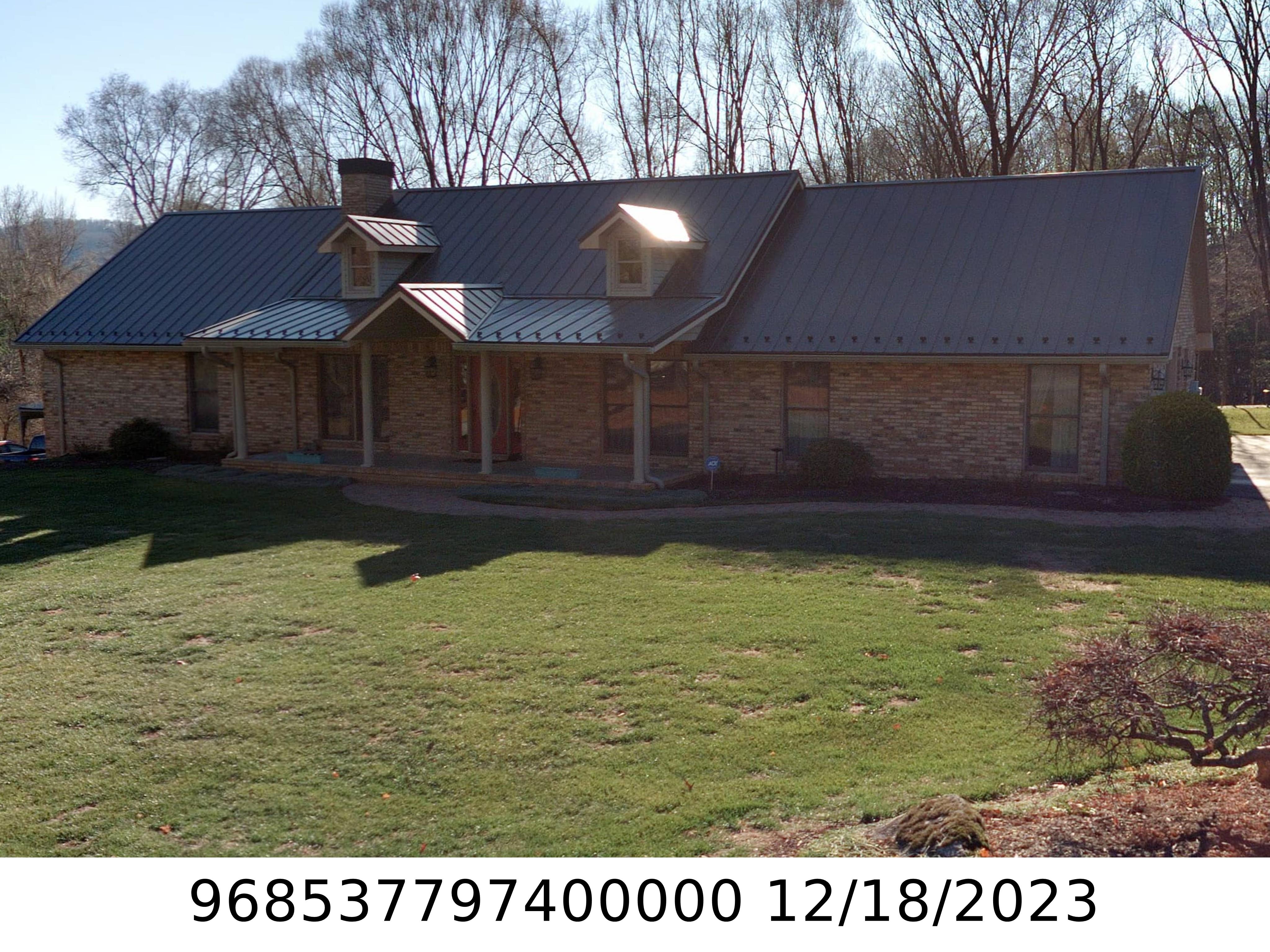 A picture of the property located at 41 CANE CREEK CIR, FAIRVIEW NC 28730.