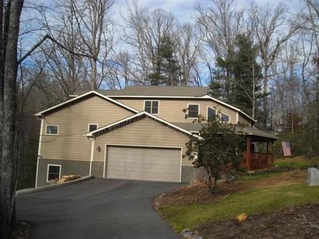 A picture of the property located at 110 BLACKBERRY LN, FAIRVIEW NC 28730.