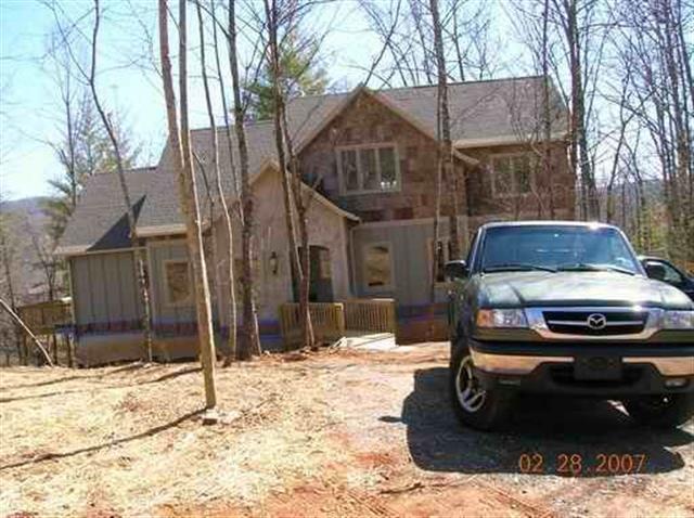 A picture of the property located at 109 BLACKBERRY LN, FAIRVIEW NC 28730.