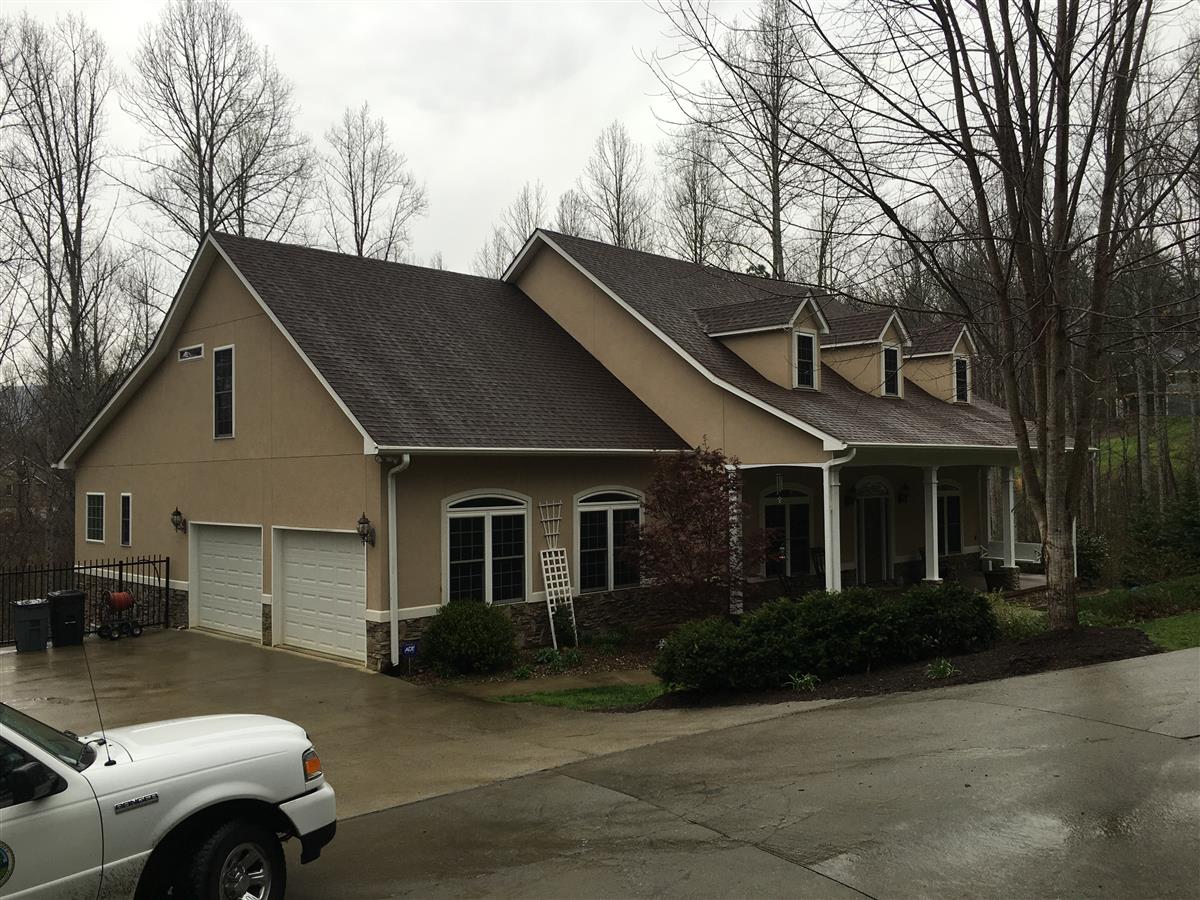 A picture of the property located at 15 BERNICE LN, FAIRVIEW NC 28730.