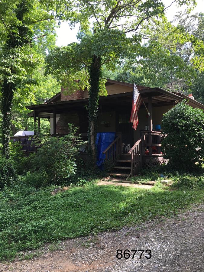 A picture of the property located at 141 CANE CREST CIR, FAIRVIEW NC 28730.