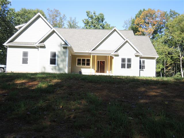 A picture of the property located at 108 CANE CREST CIR, FAIRVIEW NC 28730.