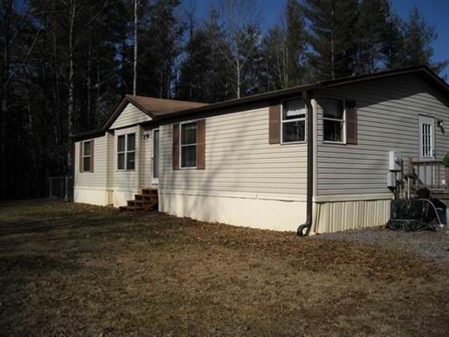 A picture of the property located at 48 DAVIS LN, FAIRVIEW NC 28730.