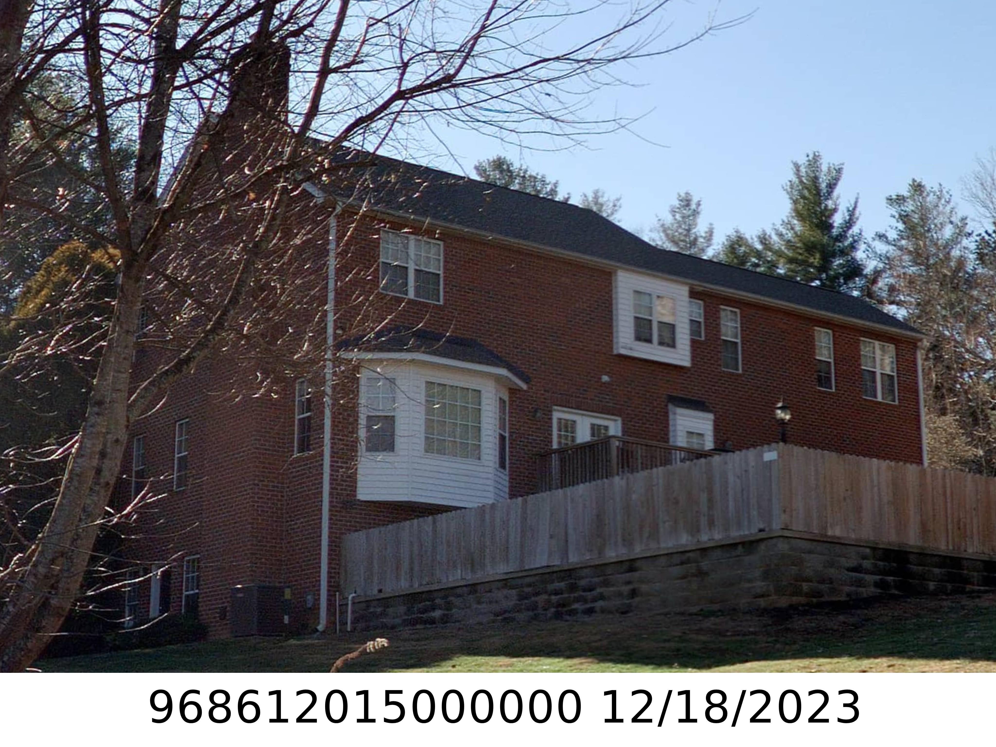 A picture of the property located at 9 MADELYN LN, FAIRVIEW NC 28730.