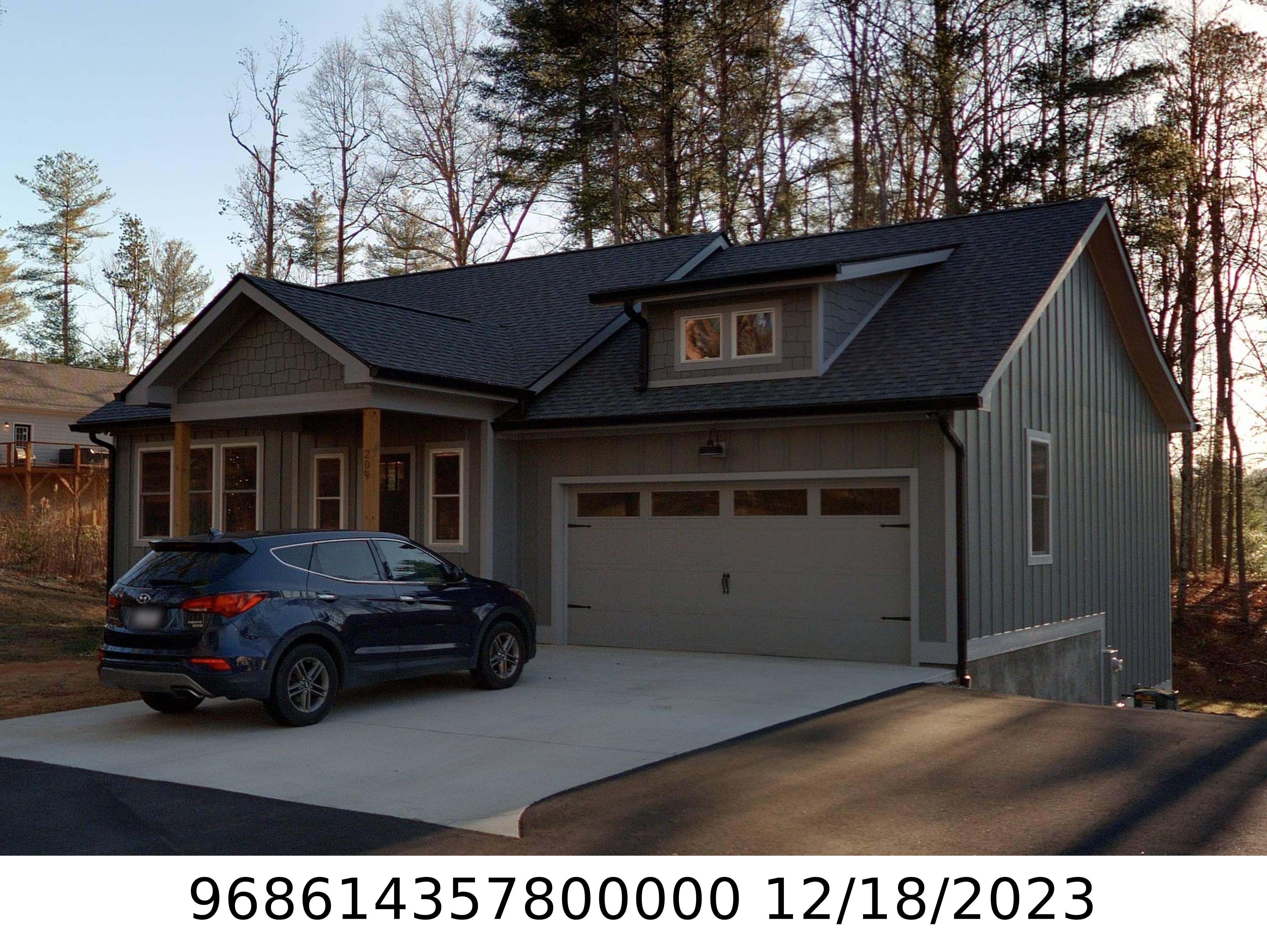 A picture of the property located at 209 FALL LEAVES DR, FAIRVIEW NC 28730.