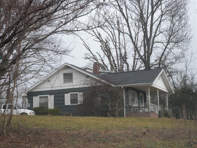 A picture of the property located at 31 ANGELO LN, FAIRVIEW NC 28730.