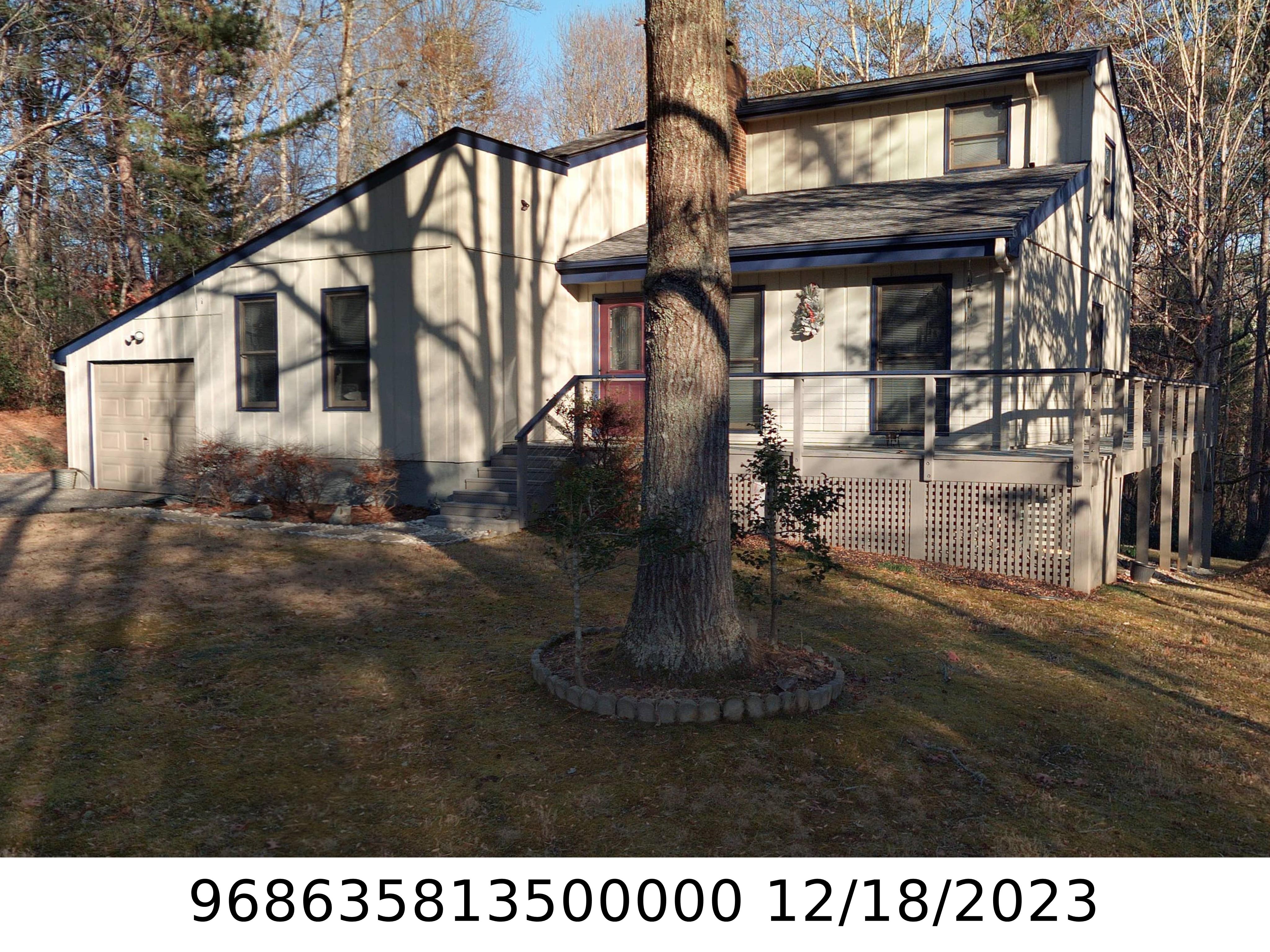 A picture of the property located at 25 COWAN LN, FAIRVIEW NC 28730.