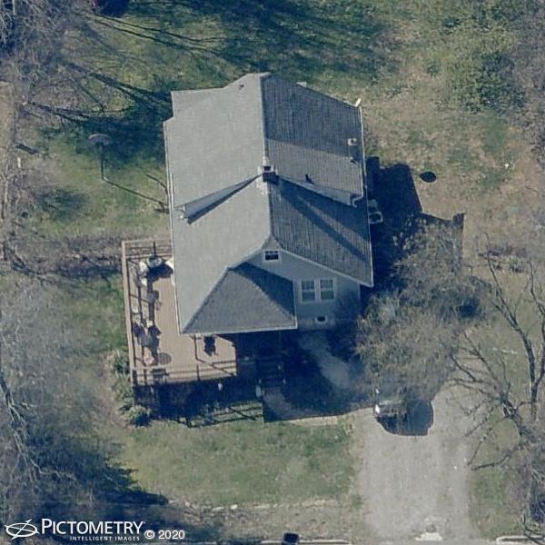 A picture of the property located at 9 OAK HILL LN, FAIRVIEW NC 28730.