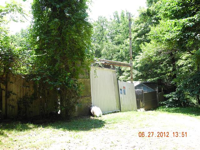 A picture of the property located at 38 LEDBETTER CIR, FAIRVIEW NC 28730.