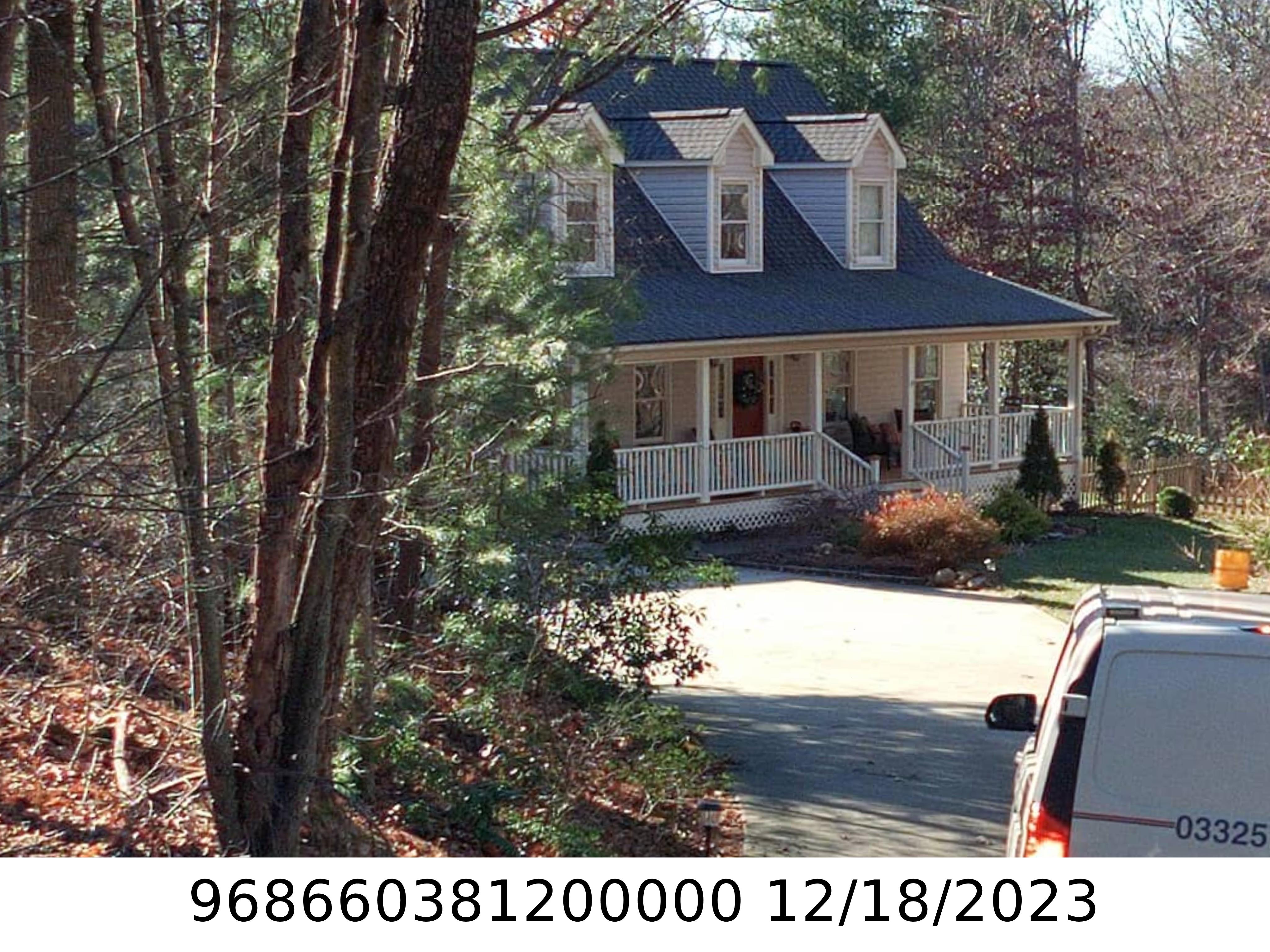 A picture of the property located at 29 BLUEBERRY LN, FAIRVIEW NC 28730.