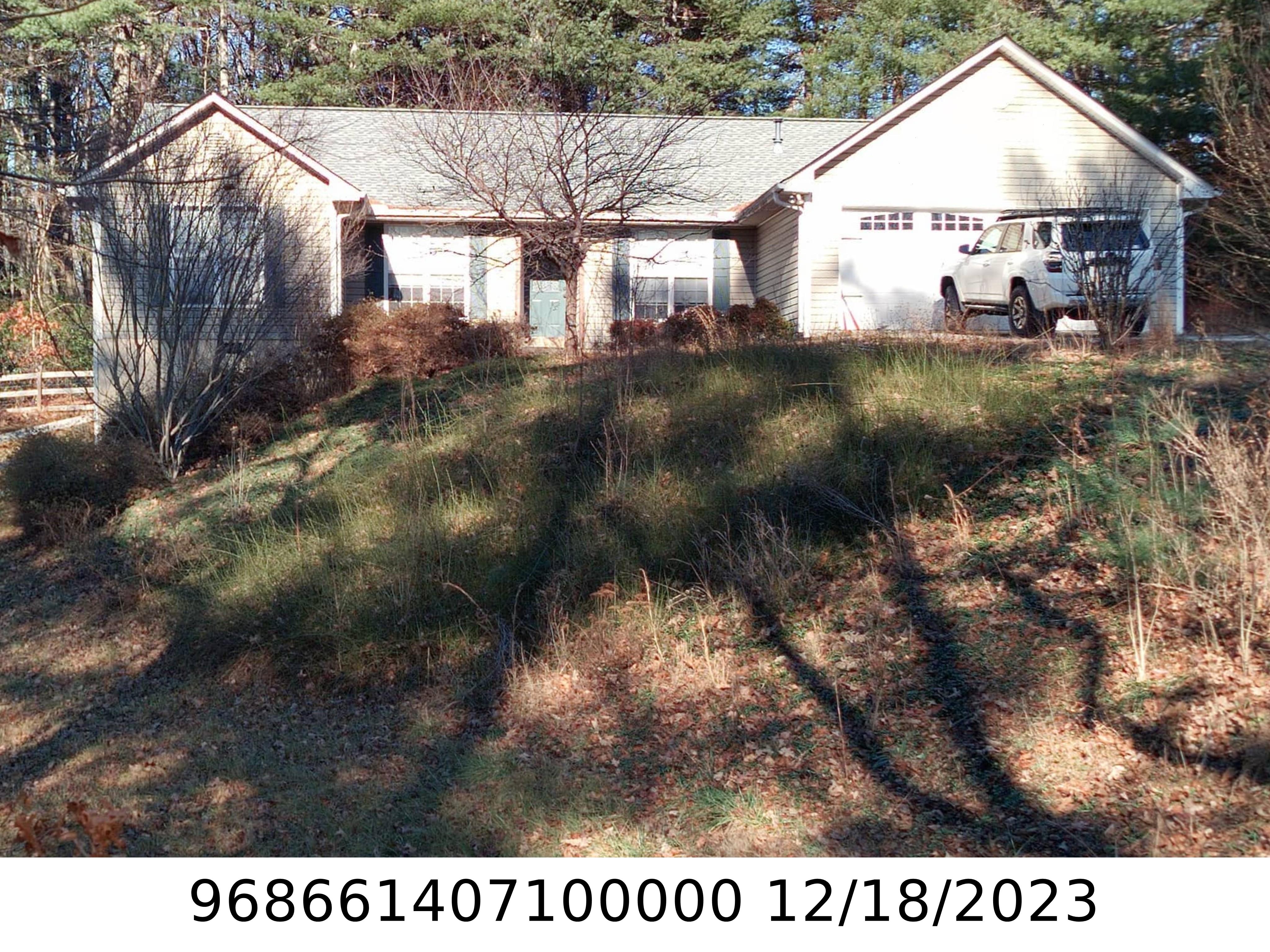 A picture of the property located at 26 BLUEBERRY LN, FAIRVIEW NC 28730.