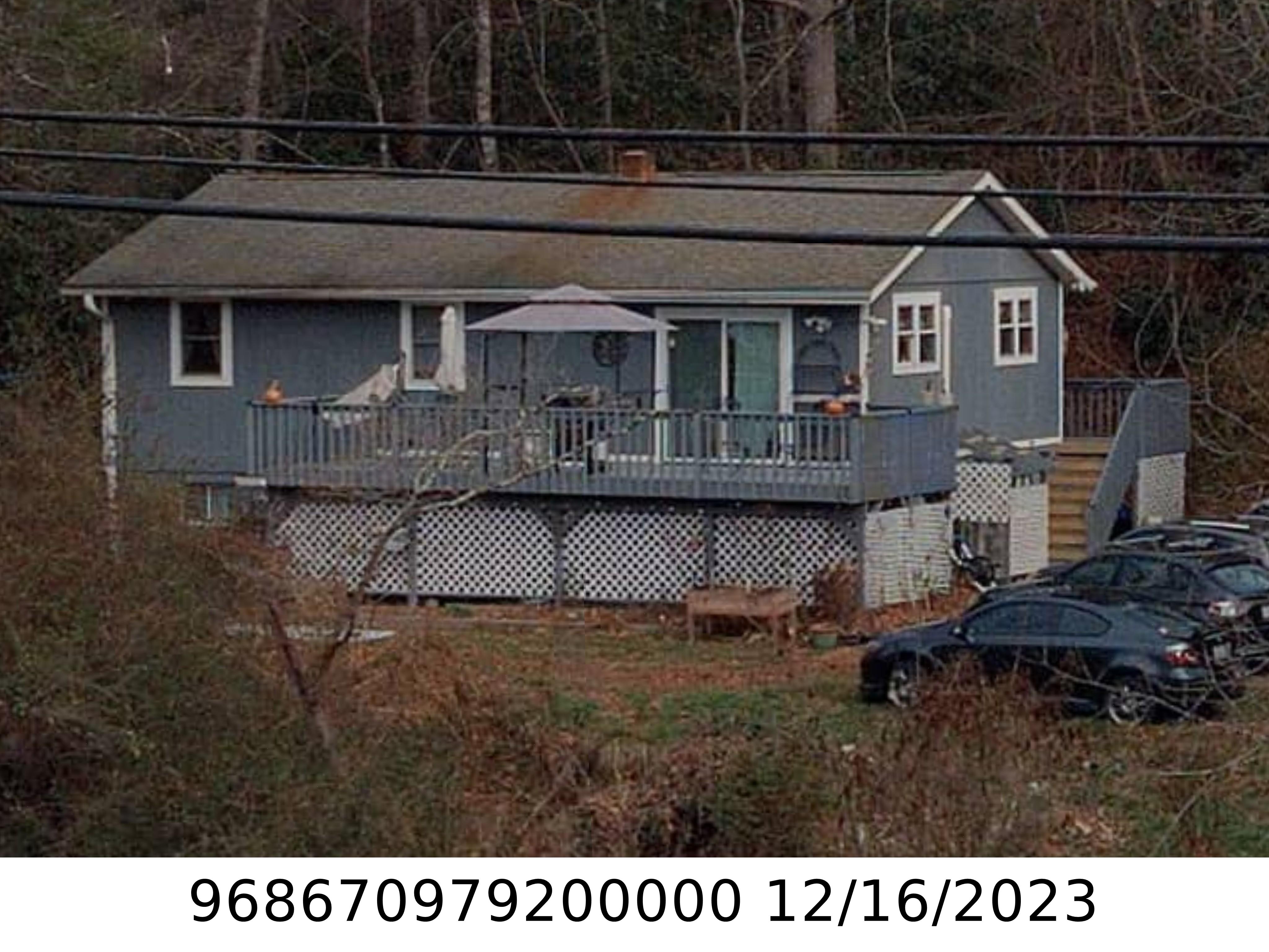 A picture of the property located at 1520 CHARLOTTE HWY, FAIRVIEW NC 28730.