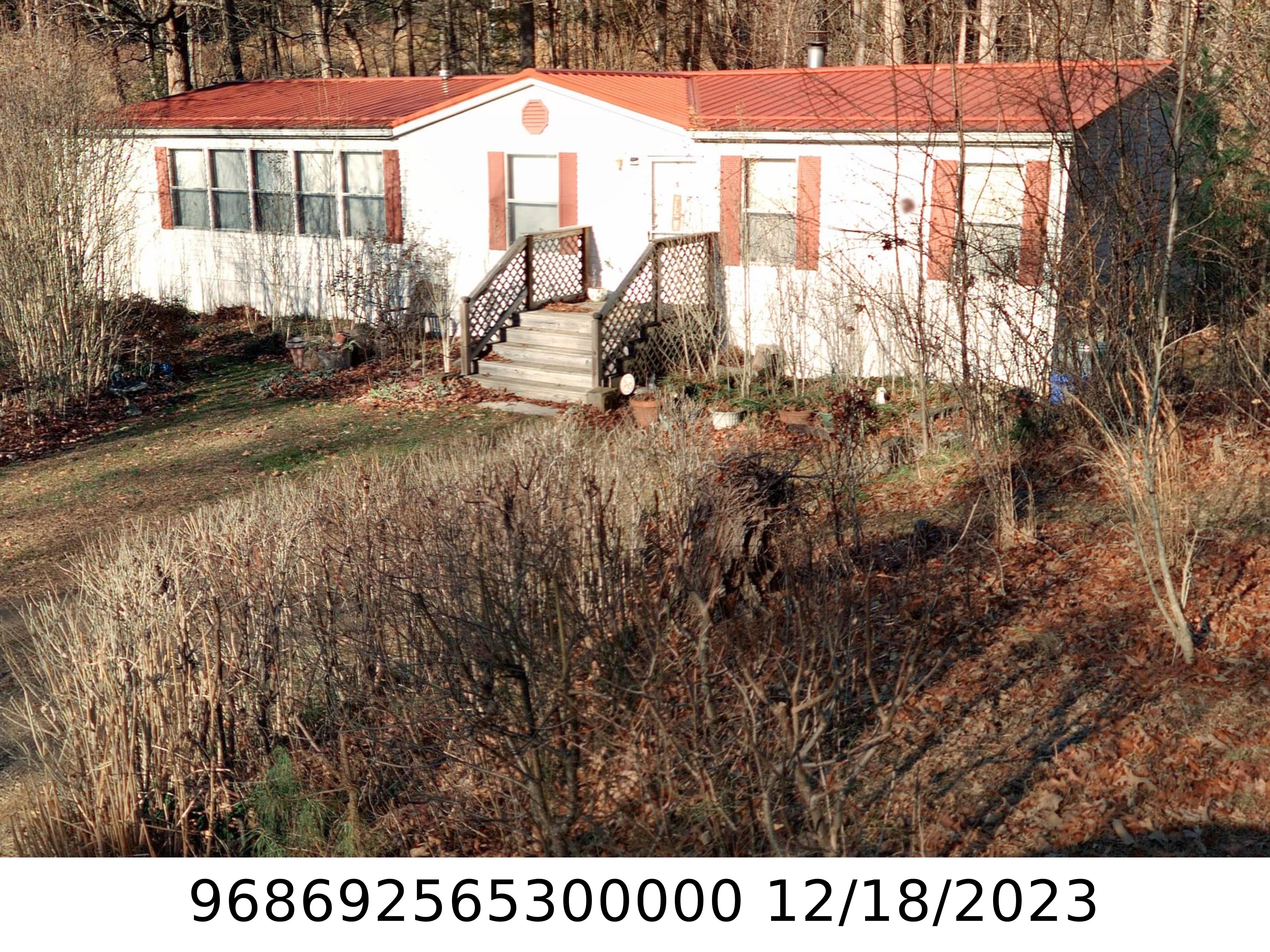 A picture of the property located at 15 DILL LN, FAIRVIEW NC 28730.